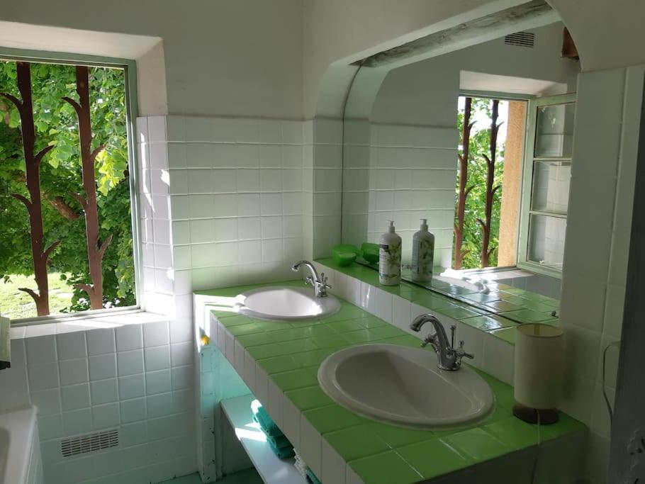 Bastide Provencale De Charme A La Cote D'Azur Villa Калиан Екстериор снимка